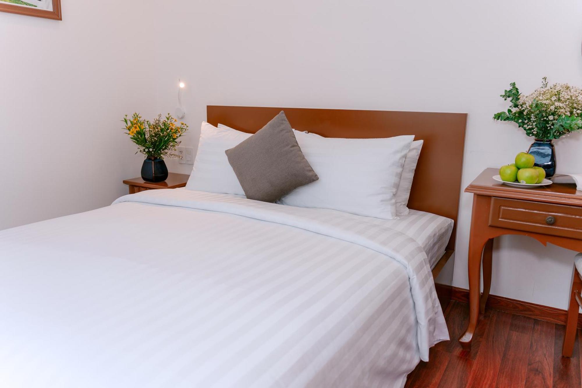 Dahlialand Saigon Hotel & Swimming Pool - Ben Thanh Market, District 1 Хошимин Екстериор снимка