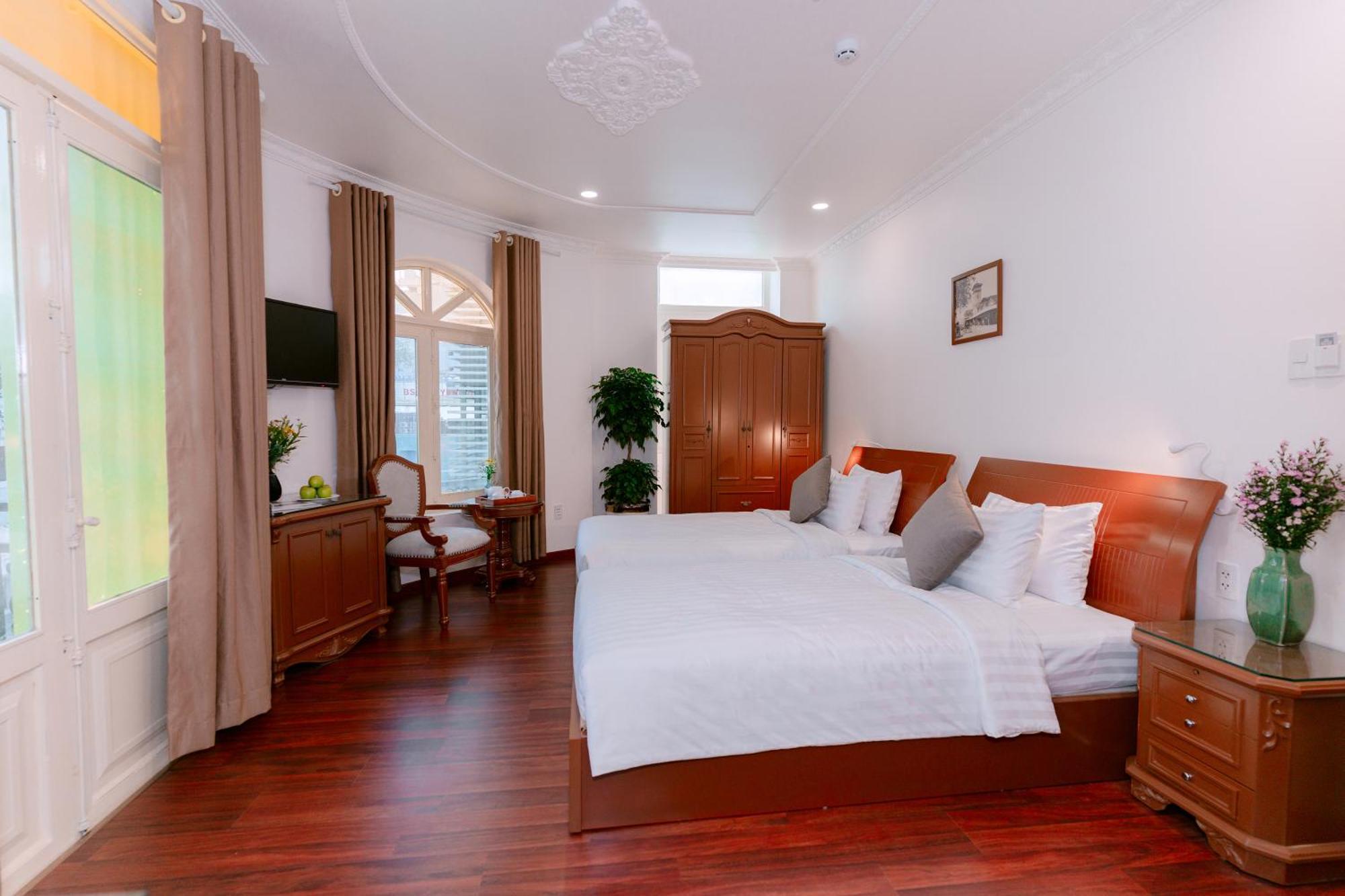 Dahlialand Saigon Hotel & Swimming Pool - Ben Thanh Market, District 1 Хошимин Екстериор снимка
