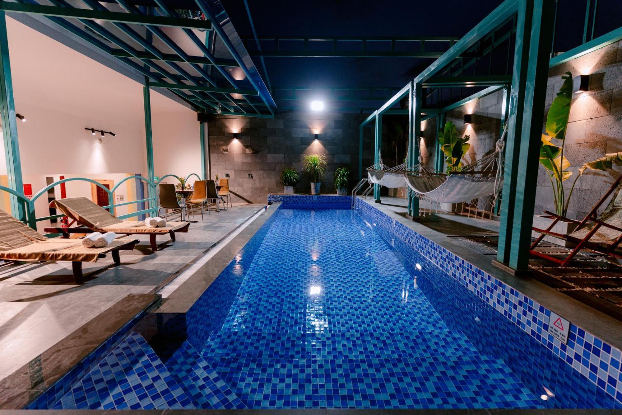 Dahlialand Saigon Hotel & Swimming Pool - Ben Thanh Market, District 1 Хошимин Екстериор снимка