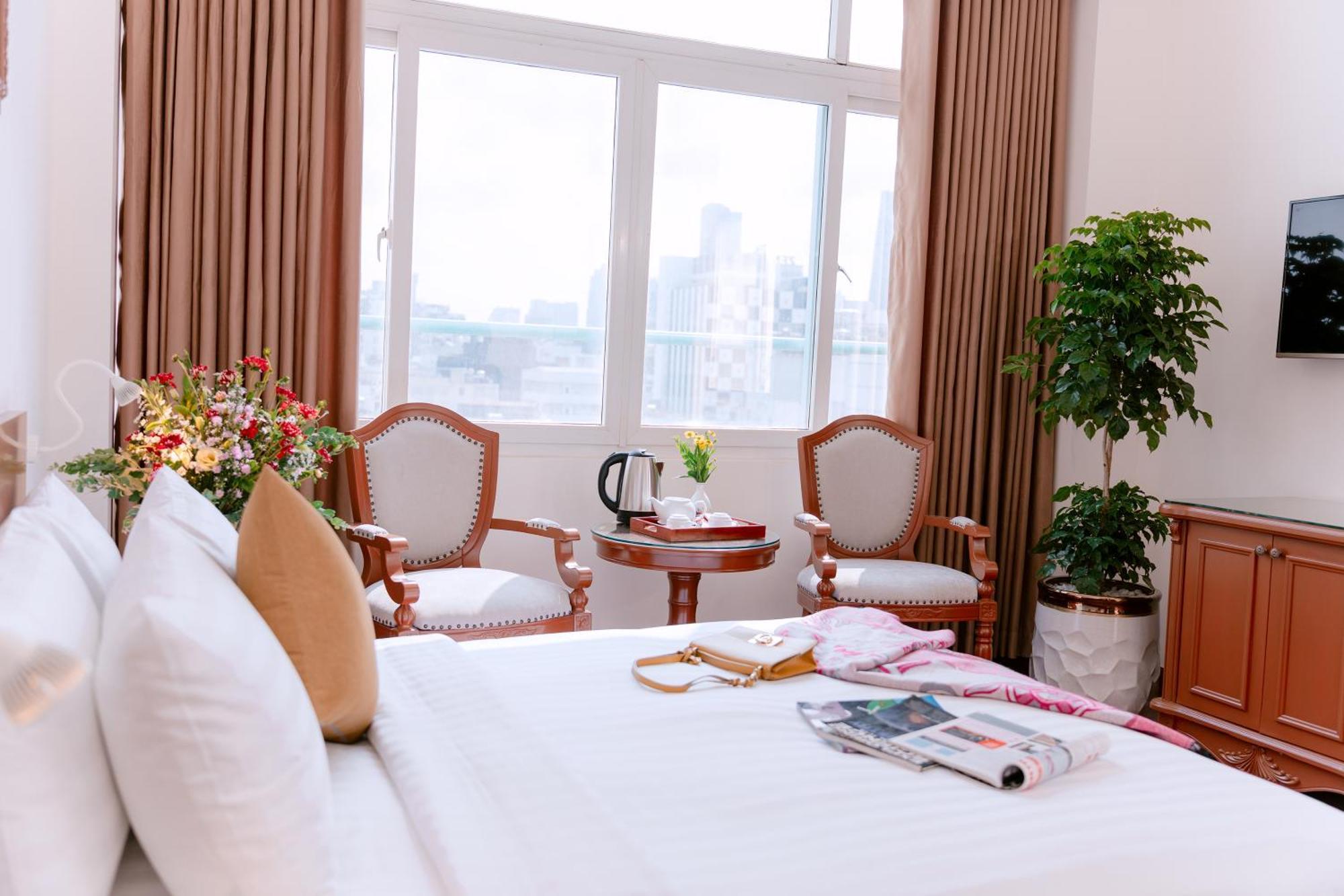 Dahlialand Saigon Hotel & Swimming Pool - Ben Thanh Market, District 1 Хошимин Екстериор снимка