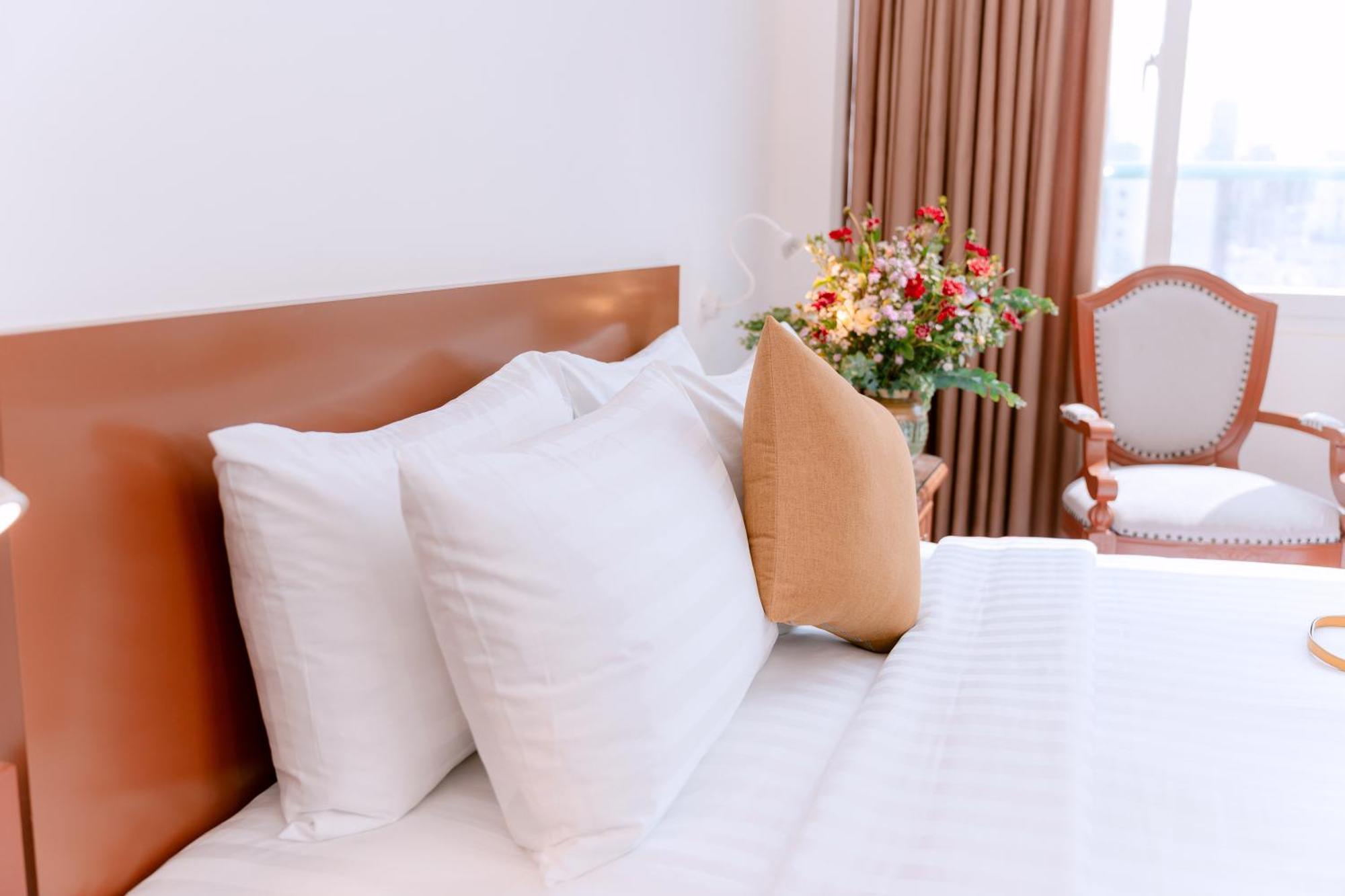 Dahlialand Saigon Hotel & Swimming Pool - Ben Thanh Market, District 1 Хошимин Екстериор снимка