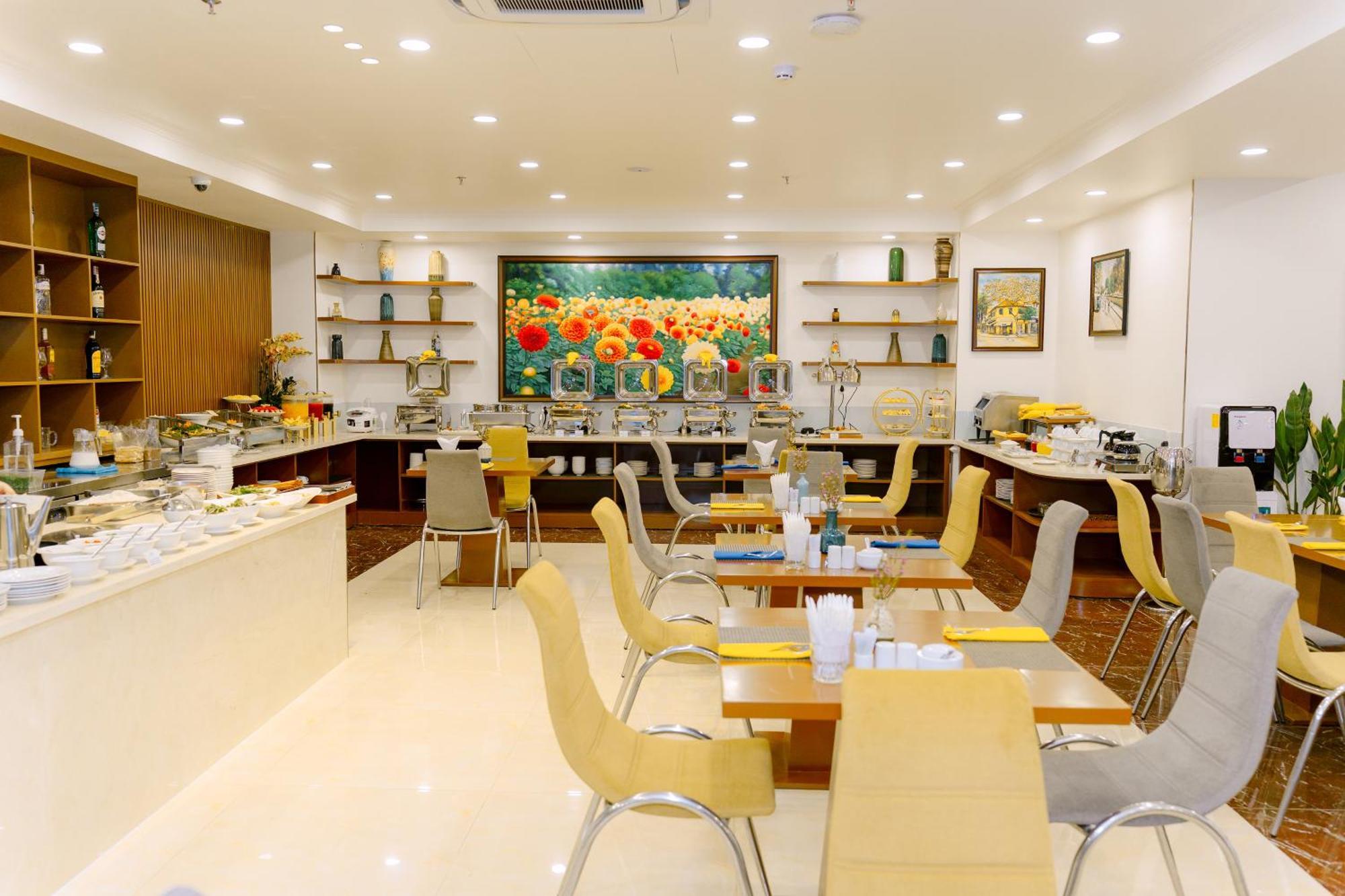 Dahlialand Saigon Hotel & Swimming Pool - Ben Thanh Market, District 1 Хошимин Екстериор снимка