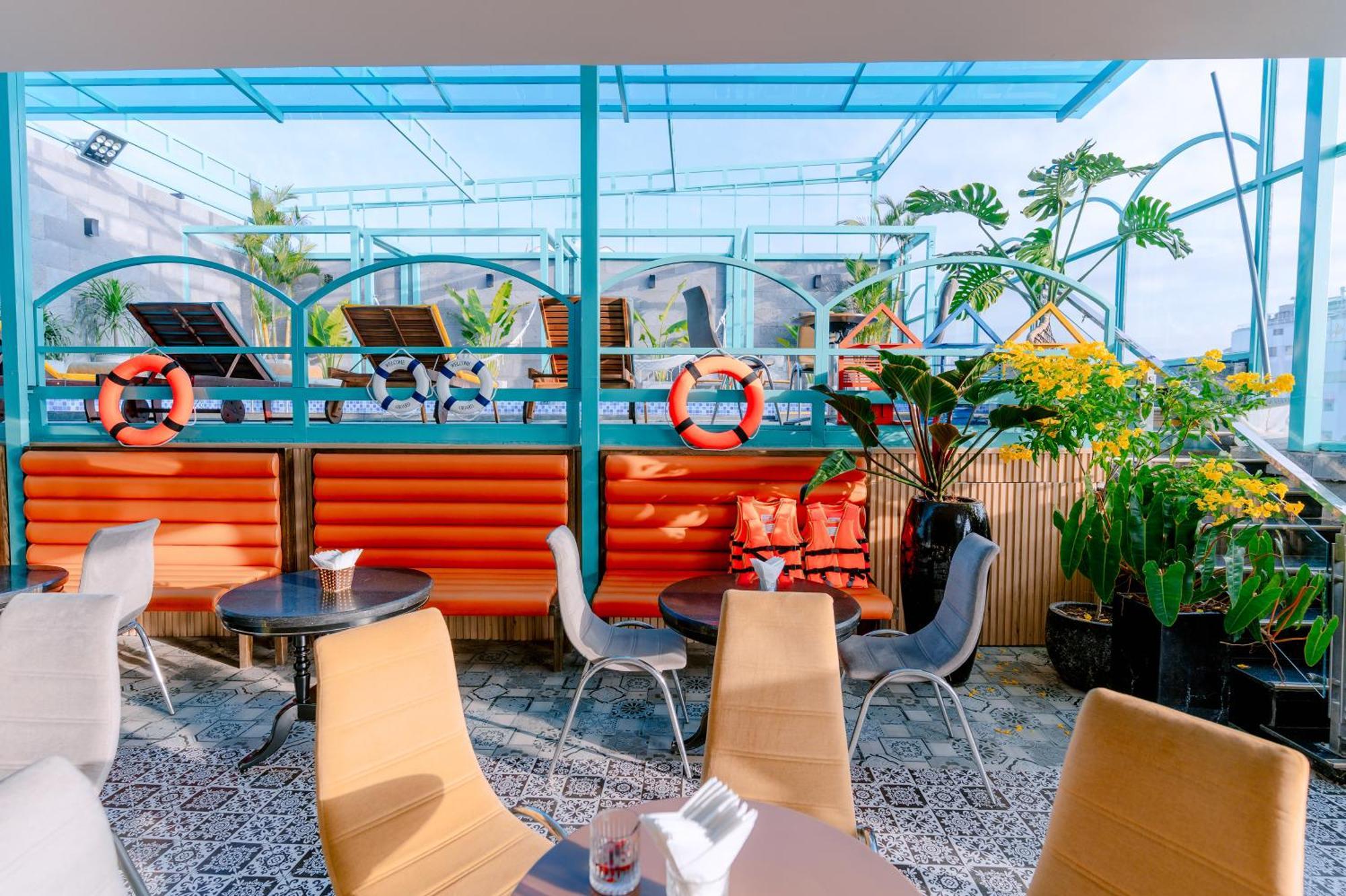 Dahlialand Saigon Hotel & Swimming Pool - Ben Thanh Market, District 1 Хошимин Екстериор снимка