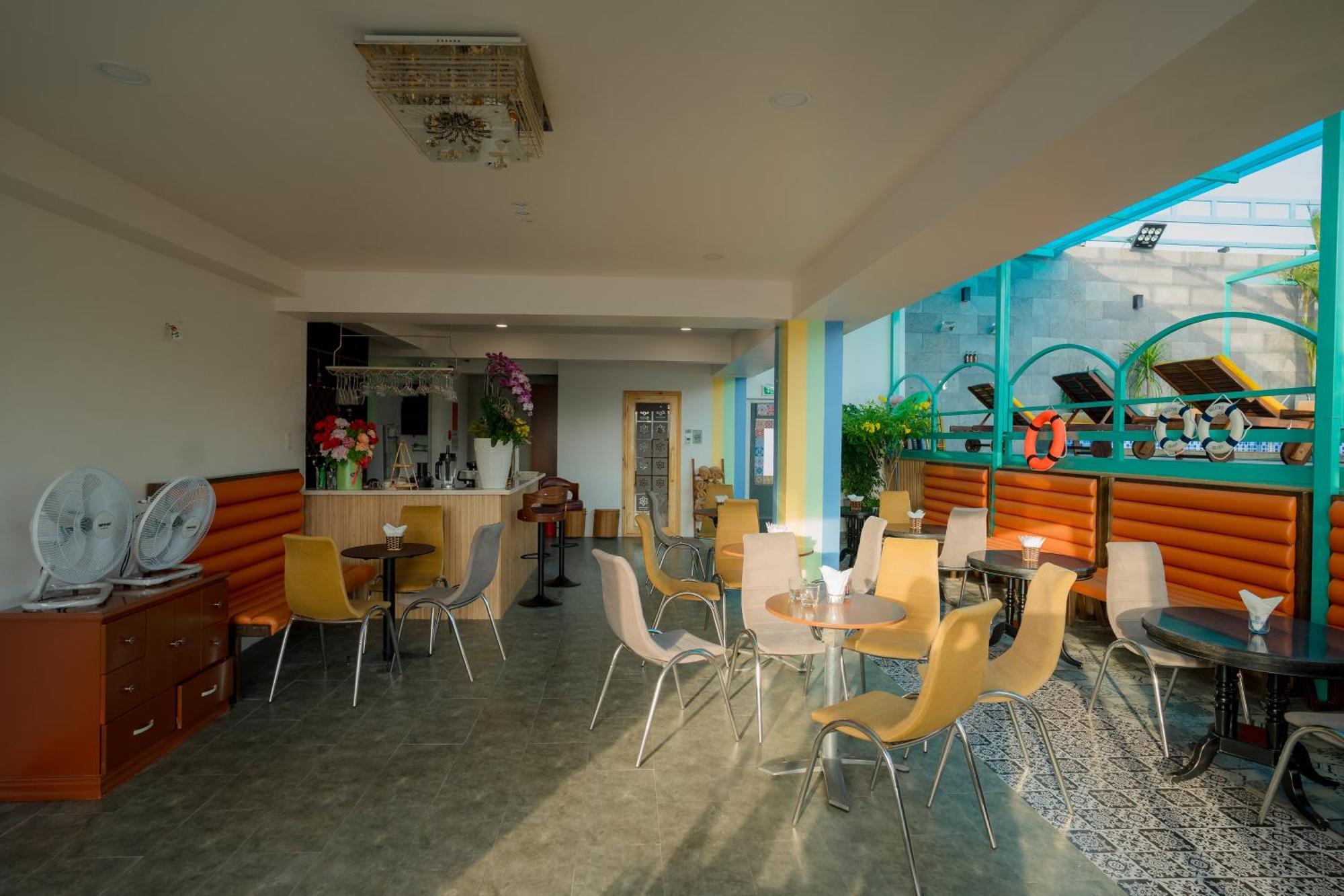 Dahlialand Saigon Hotel & Swimming Pool - Ben Thanh Market, District 1 Хошимин Екстериор снимка